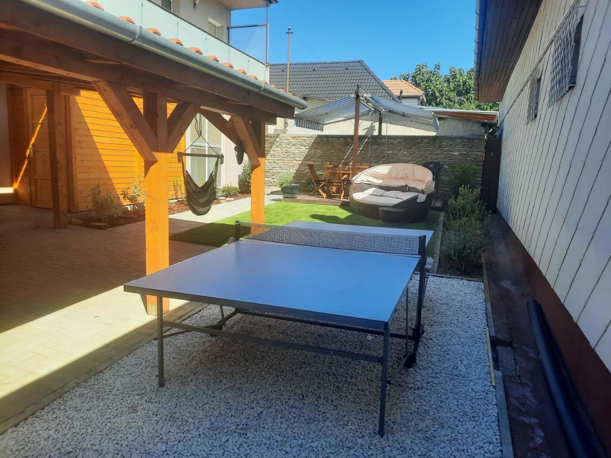 Apartman Erkel 19 *